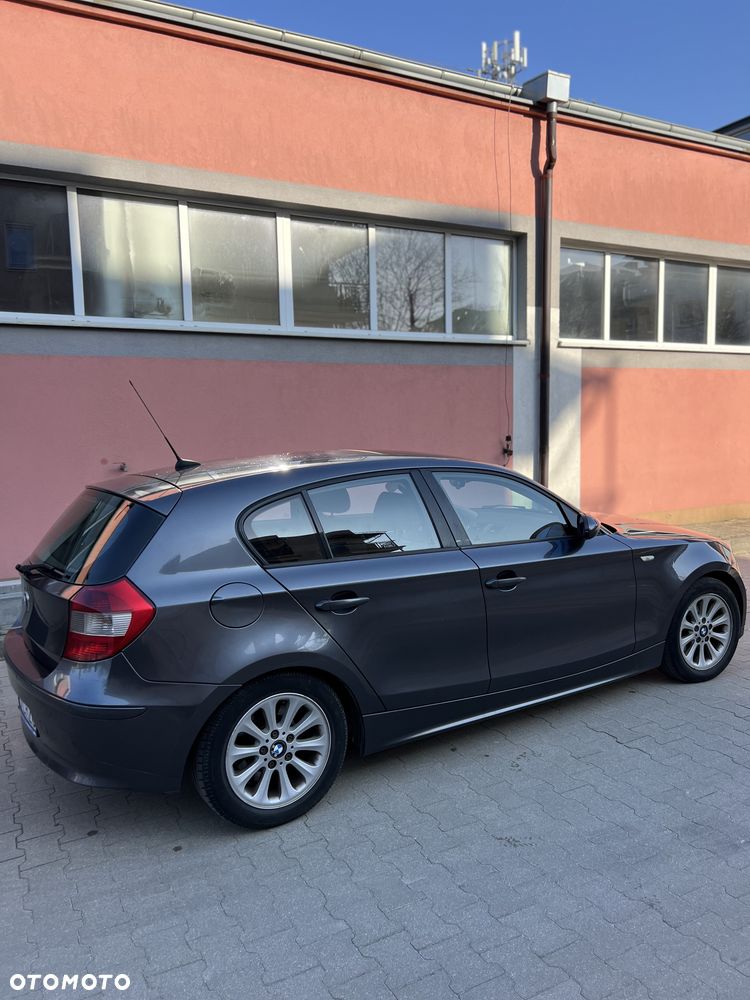BMW Seria 1 - 2