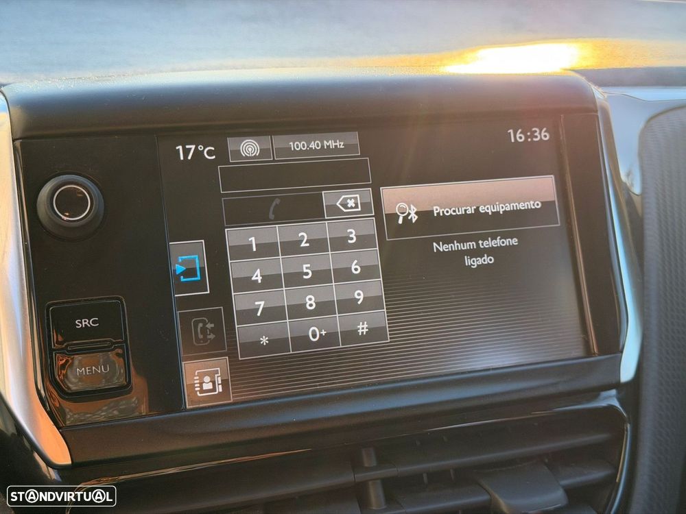 Peugeot 2008 1.2 PureTech Active - 21