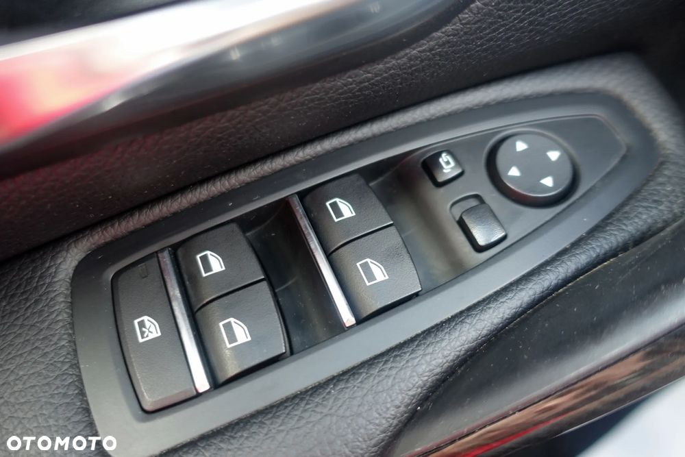 BMW Seria 4 420d xDrive Sport-Aut Luxury Line - 30