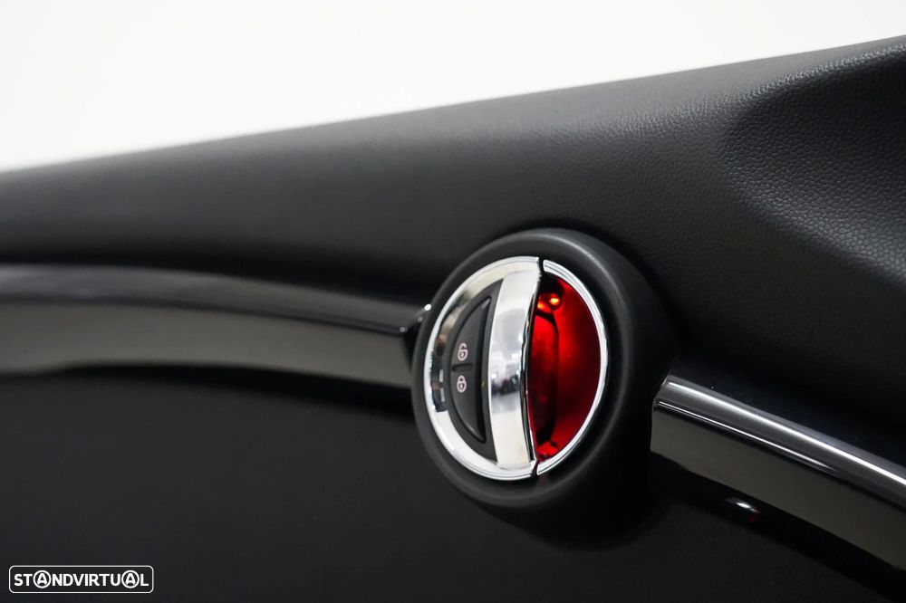 MINI 3 Portas John Cooper Works Aut. - 17