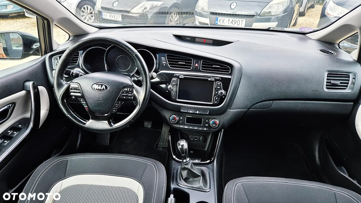 Kia Ceed Cee'd 1.6 GDI XL - 34