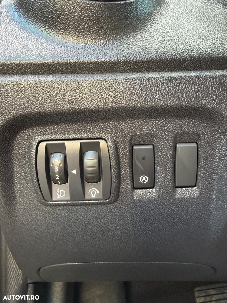 Renault Captur ENERGY dCi 90 EDC XMOD - 29