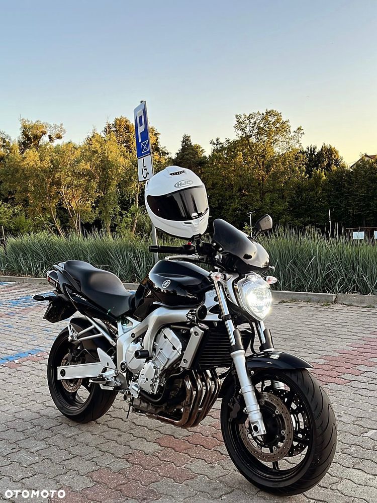 Yamaha FZ6 - 1