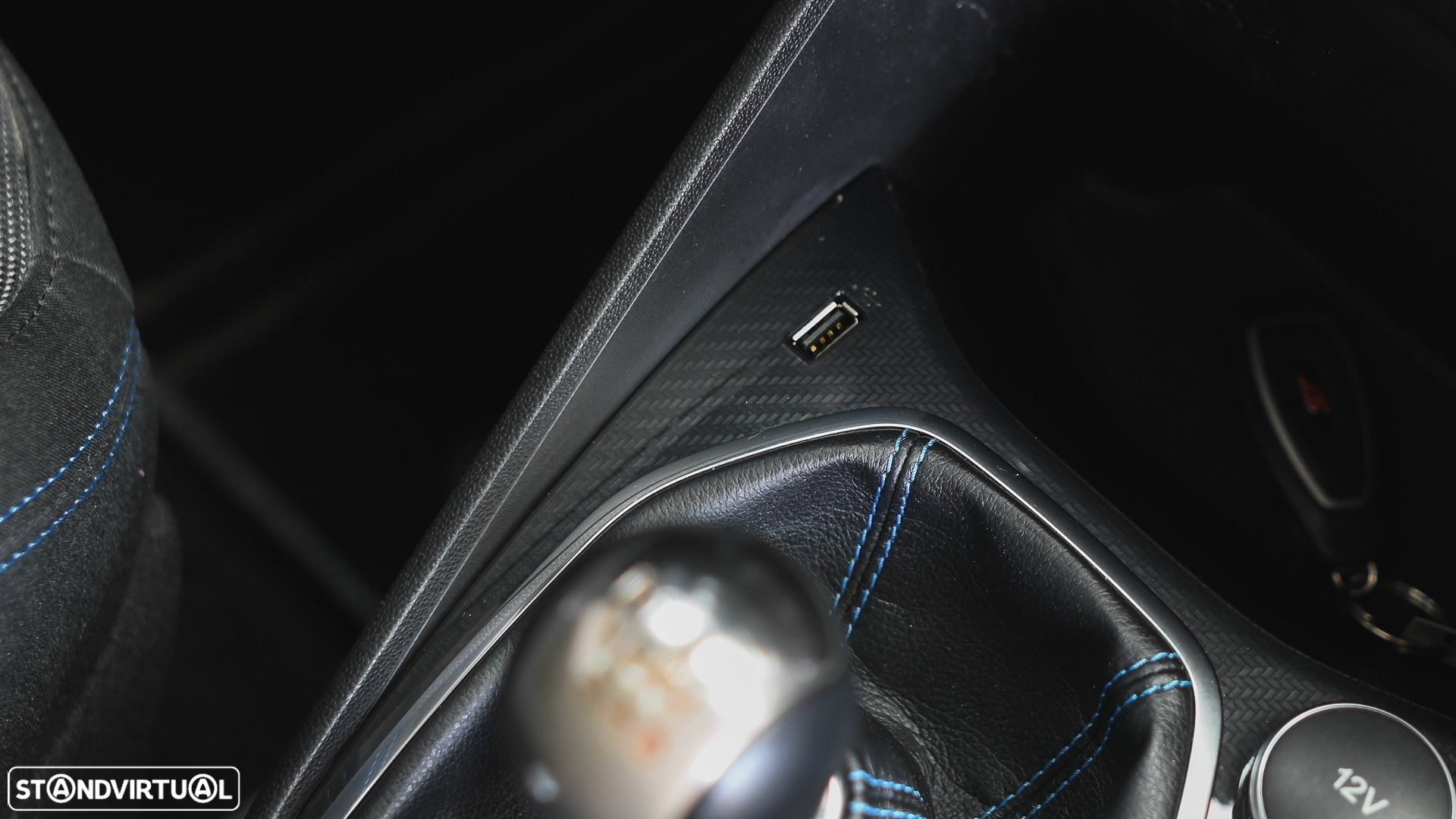 Ford Fiesta 1.5 EcoBoost S&S ST X - 38