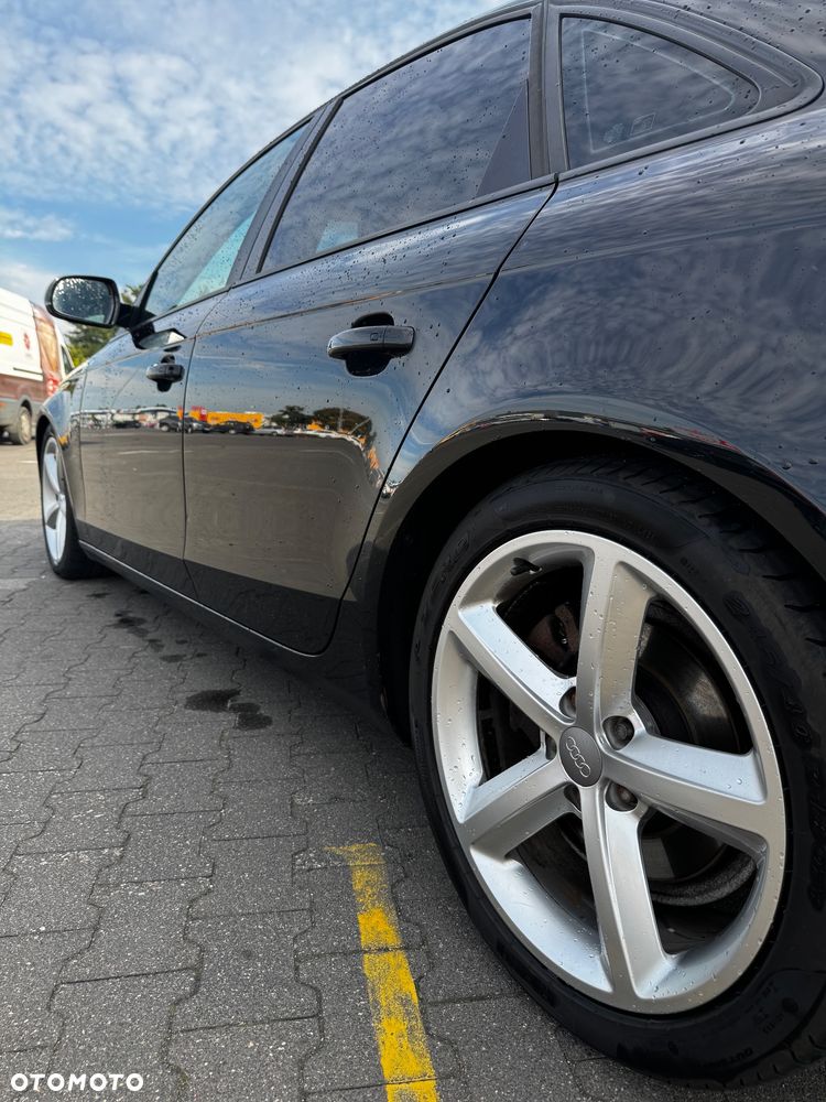 Audi A4 2009 photo 5