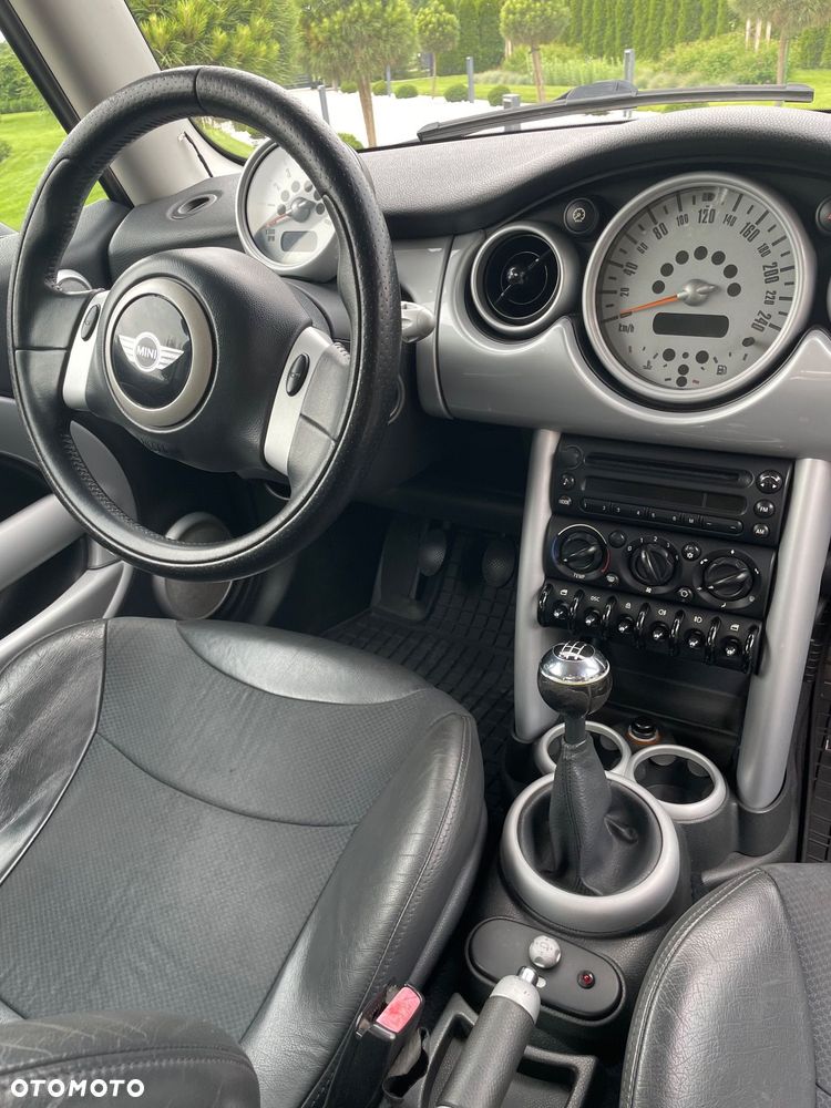 MINI Cooper Standard - 9