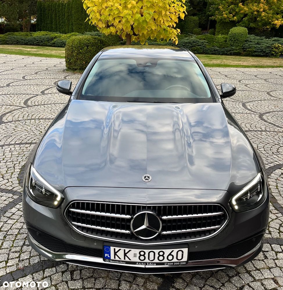 Mercedes-Benz E-Class 2023 photo 4