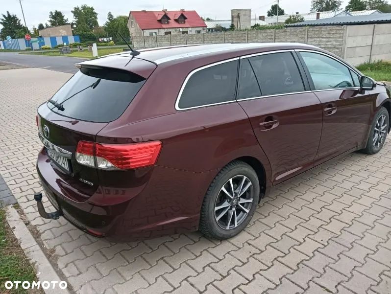 Toyota Avensis - 19