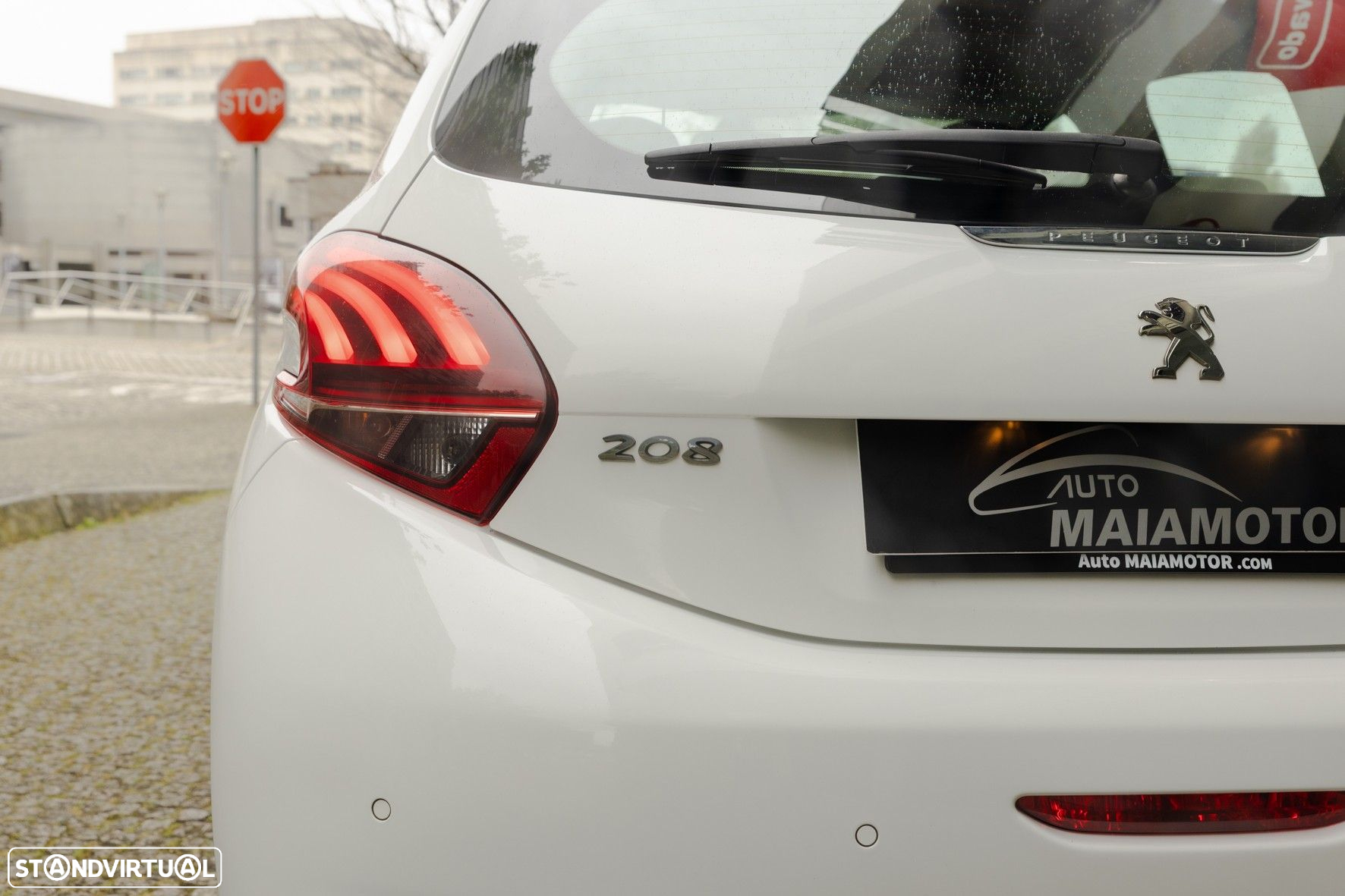 Peugeot 208 1.2 PureTech Allure - 9