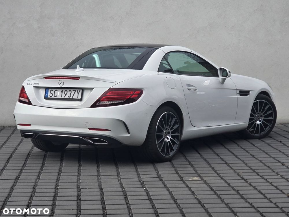 Mercedes-Benz SLC 300 9G-TRONIC Final Edition - 3