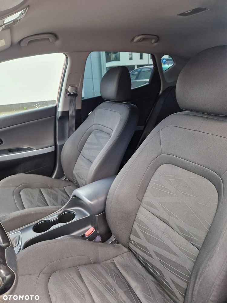 Kia Ceed 1.6 GDI L Business Line DCT - 14