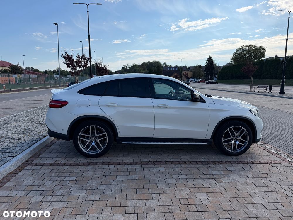 Mercedes-Benz GLE - 9