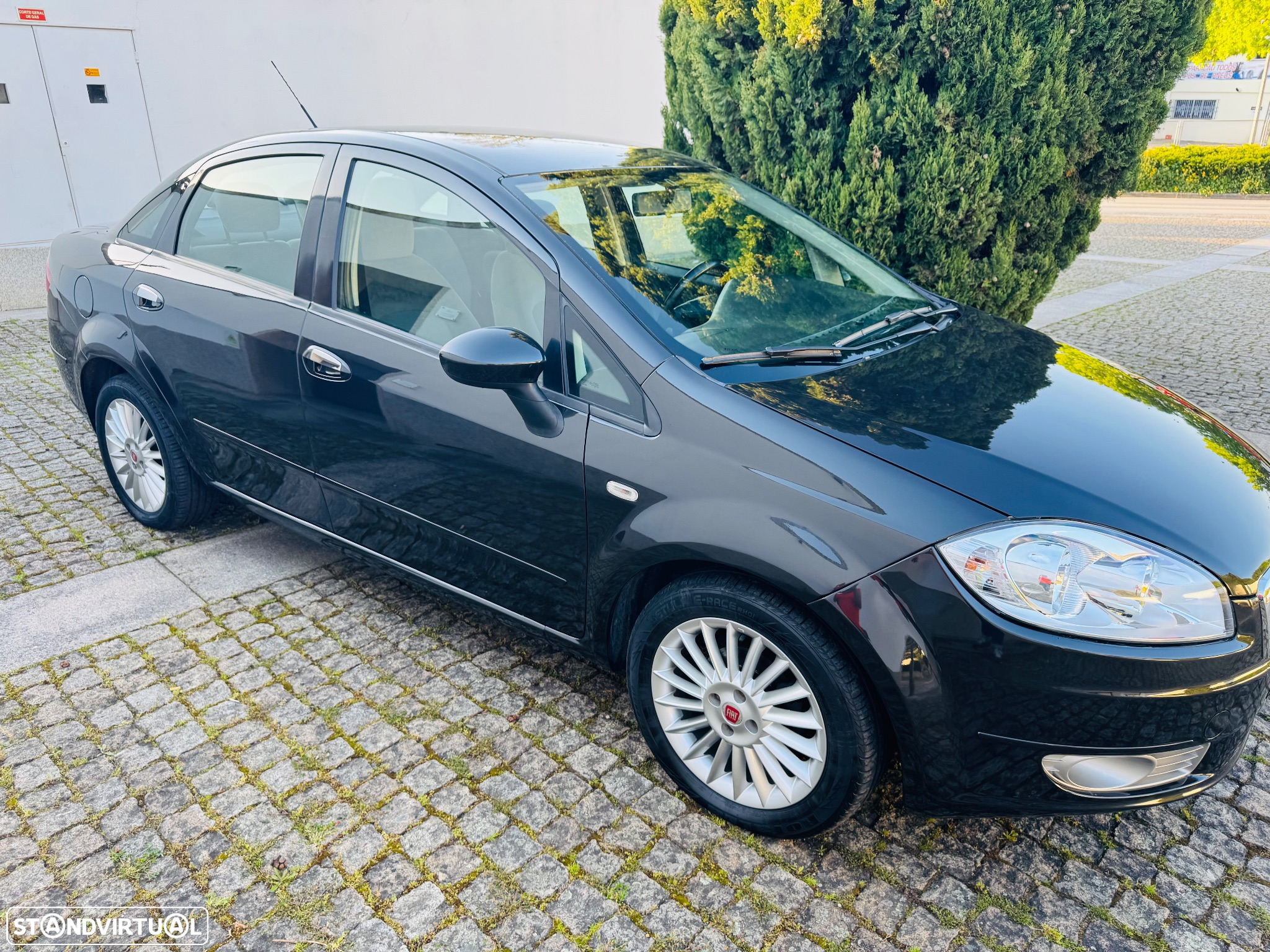 Fiat Linea 1.3 M-Jet Emotion Dualogic - 29