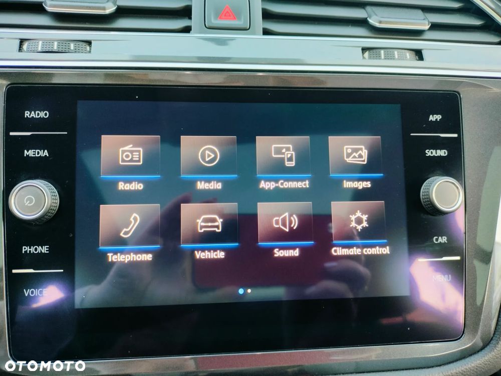 Volkswagen Tiguan Allspace - 17