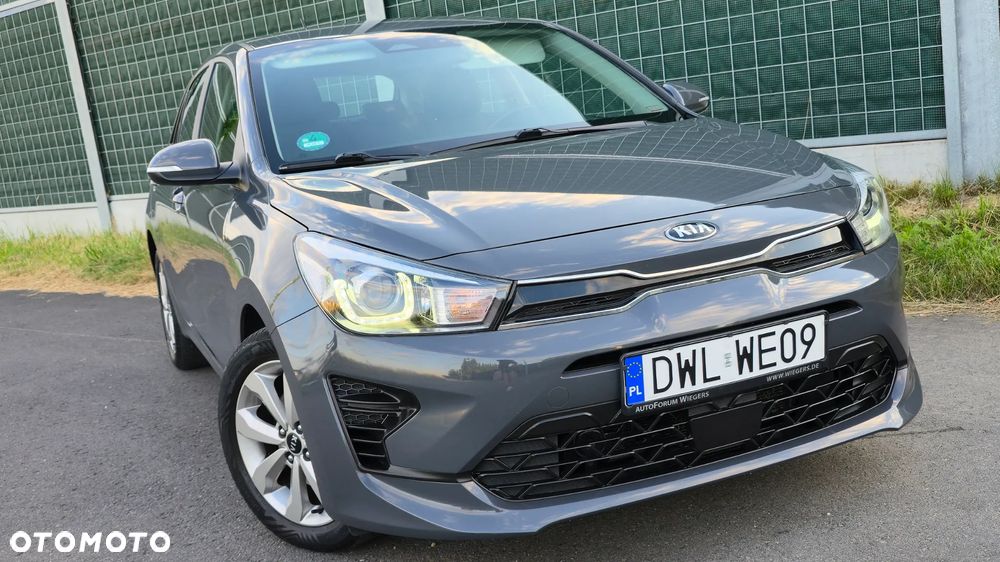 Kia Rio 1.2 L - 3