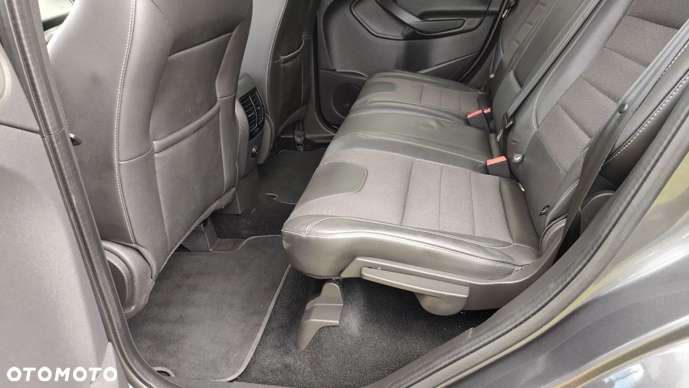 Ford Kuga 2.0 TDCi 2x4 SYNC - 24