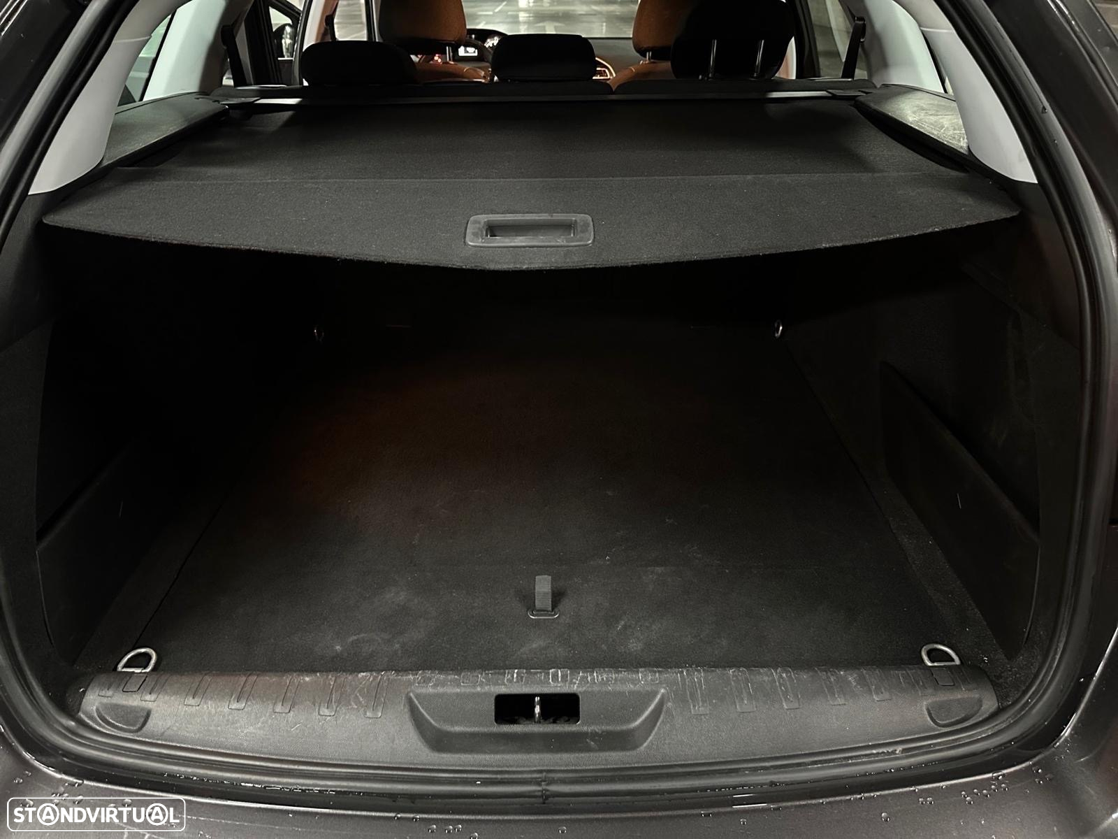 Peugeot 308 SW 1.5 BlueHDi Active Pack EAT8 - 12
