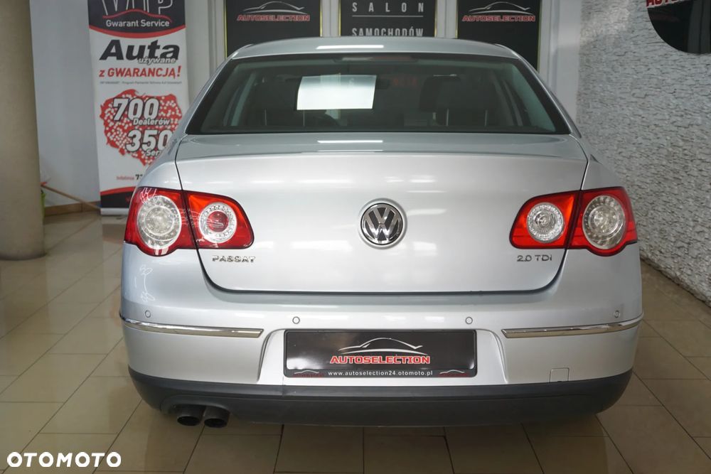 Volkswagen Passat 2.0 TDI Comfortline - 5