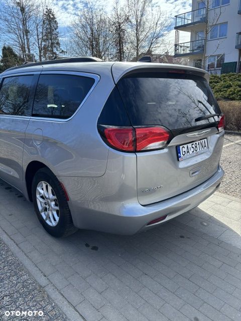 Chrysler Pacifica - 19