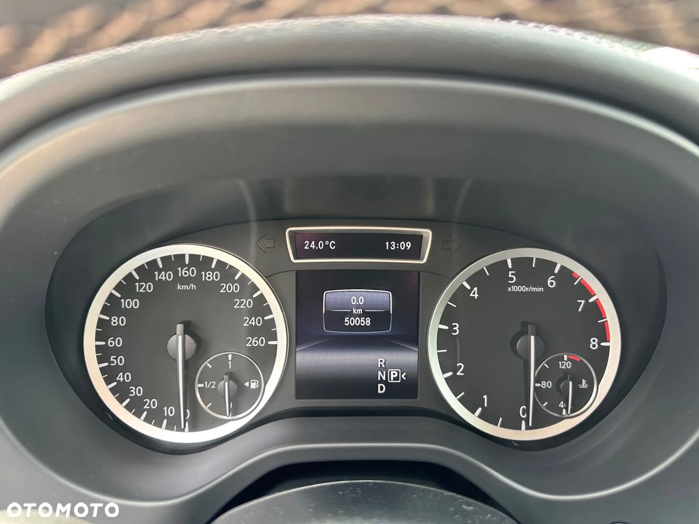 Infiniti Q30 - 13