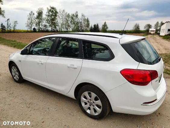 Opel Astra IV 1.6 CDTI Sport - 1