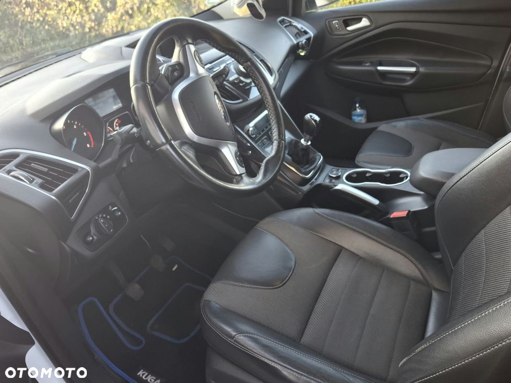 Ford Kuga 2015 photo 4