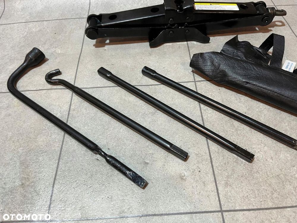 JEEP GRAND CHEROKEE WK ZESTAW NAPRAWCZY KOŁA KPL - 6