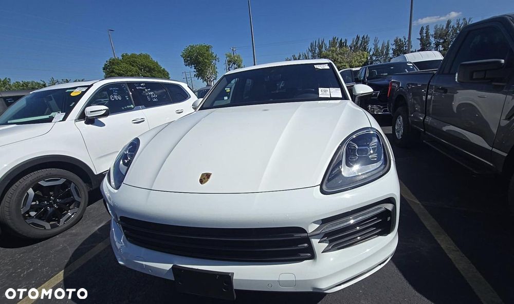 Porsche Cayenne Standard - 2
