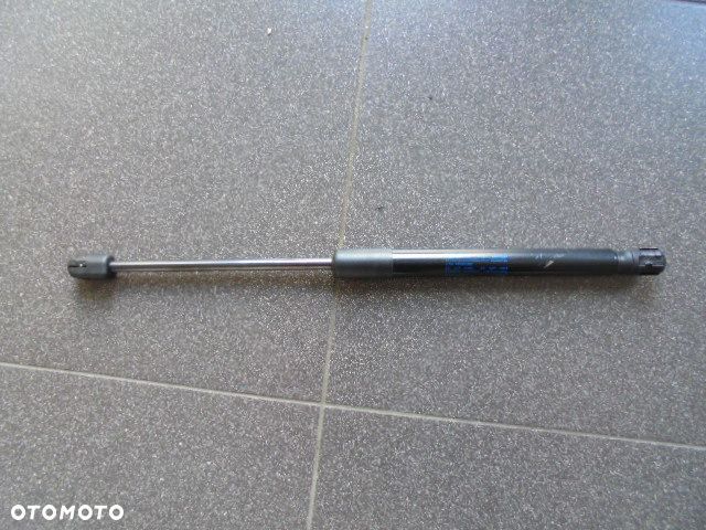 SIŁOWNIK KLAPY TYŁ PASSAT B7 3AE SEDAN - 1