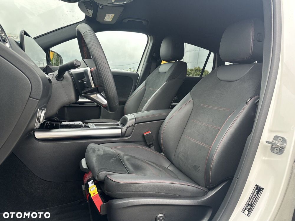 Mercedes-Benz GLA 200 AMG Line - 20