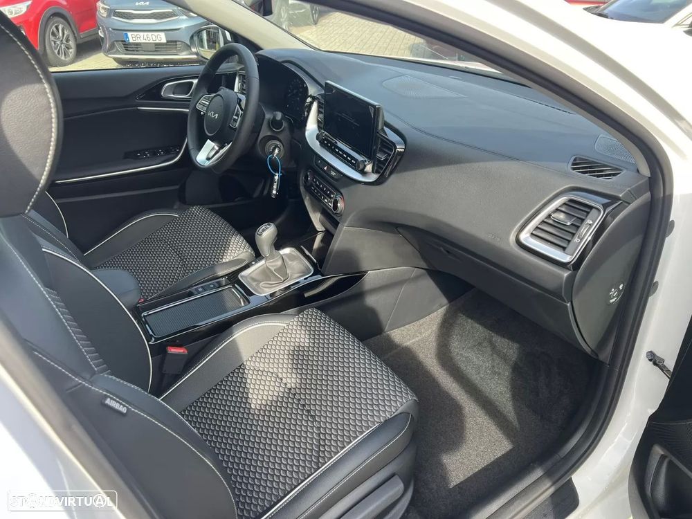 Kia Ceed 1.0 T-GDI Drive - 12