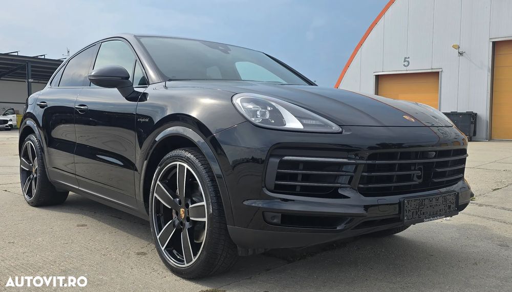 Porsche Cayenne Coupe - 3