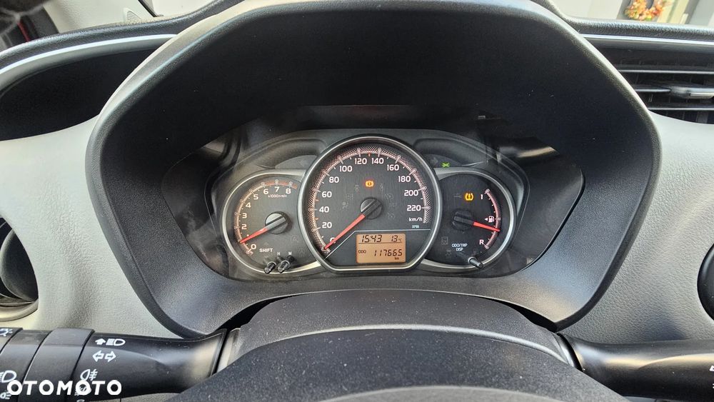 Toyota Yaris - 8
