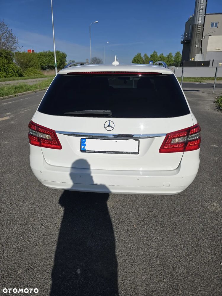 Mercedes-Benz Klasa E 220 CDI BlueEff - 3