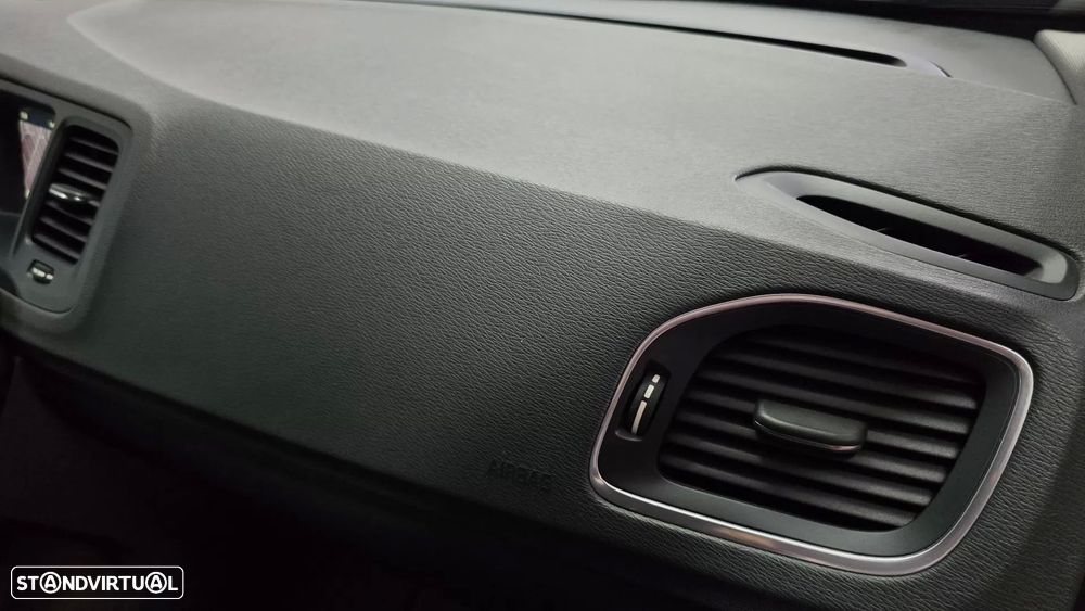 Volvo V60 Cross Country 2.0 D3 Momentum - 44