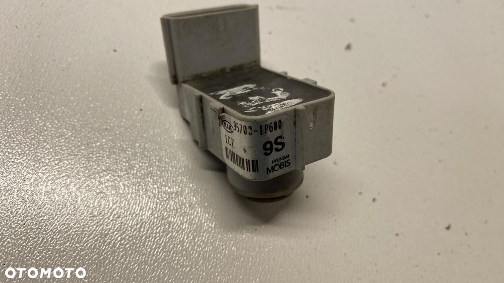 KIA VENGA CZUJNIK SENSOR PDC 09-19 9S 95700-1P600 - 3