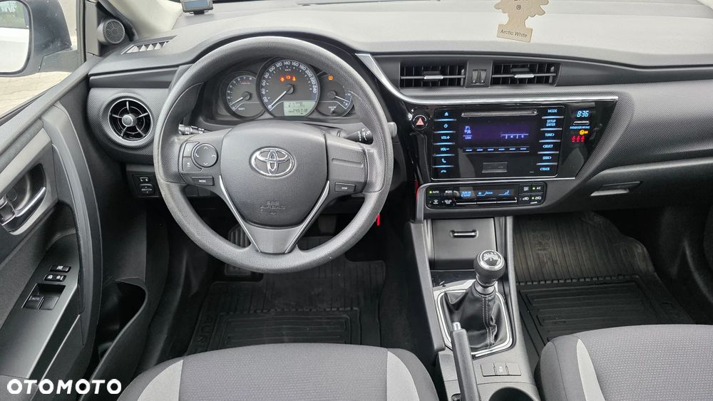 Toyota Auris 1.33 VVT-i Life - 10