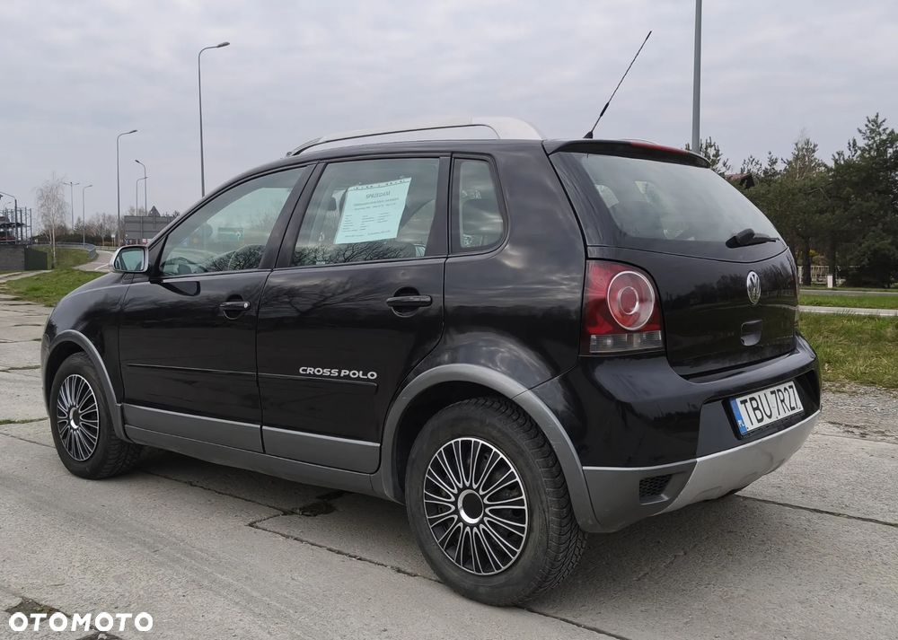 Volkswagen Polo 1.4 TDI Comfortline - 8