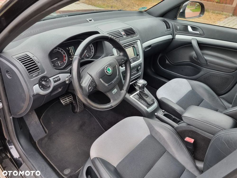 Skoda Octavia 2.0 TDI DPF RS DSG - 9