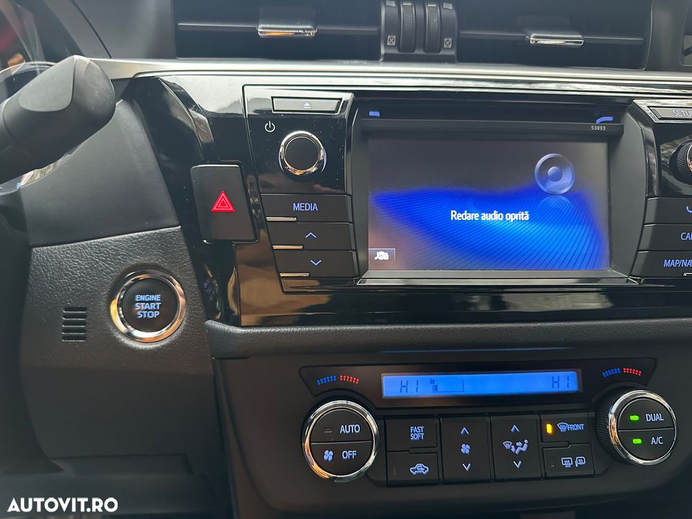 Toyota Corolla 1.4 D-4D Sol - 24