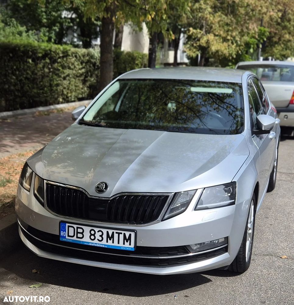 Skoda Octavia 2.0 TDI DSG Ambition - 10