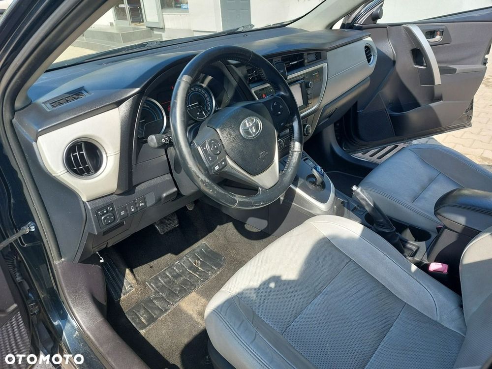 Toyota Auris - 9