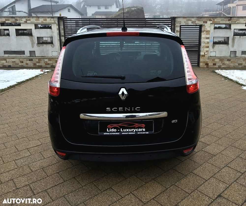 Renault Grand Scenic - 11