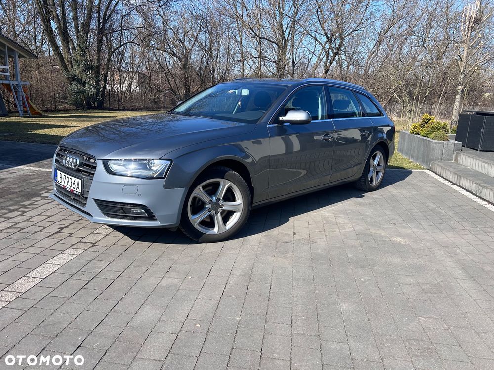 Audi A4 Avant 2.0 TDI DPF quattro S tronic Attraction - 11