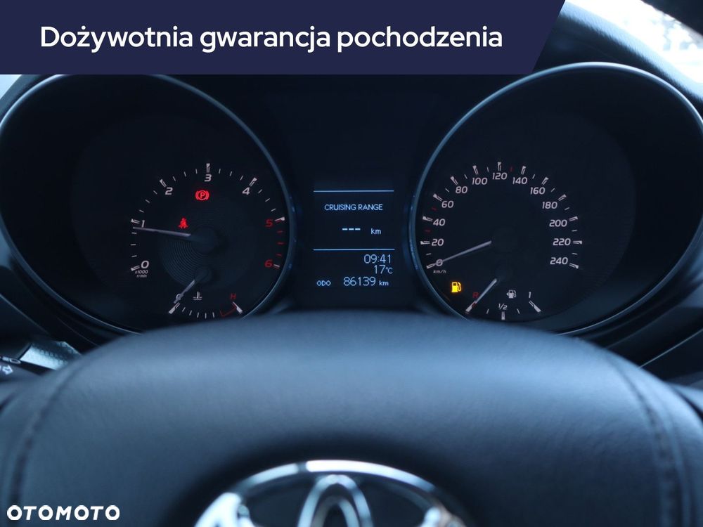 Toyota Avensis - 13