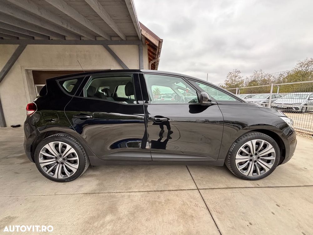 Renault Scenic TCe 115 GPF LIMITED - 10