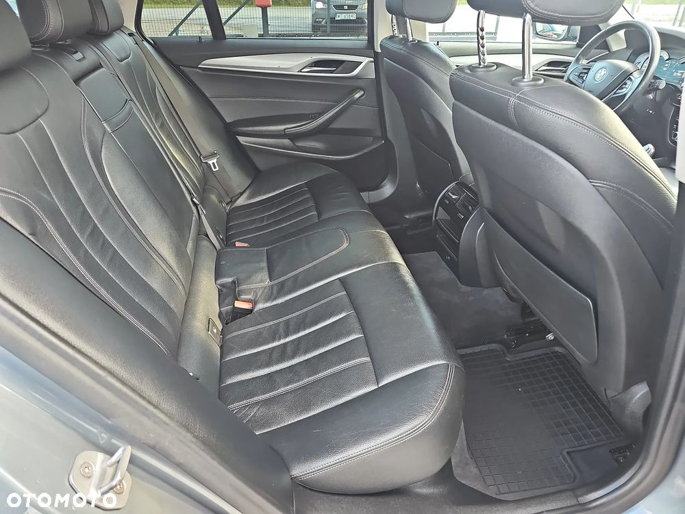 BMW Seria 5 520d - 22