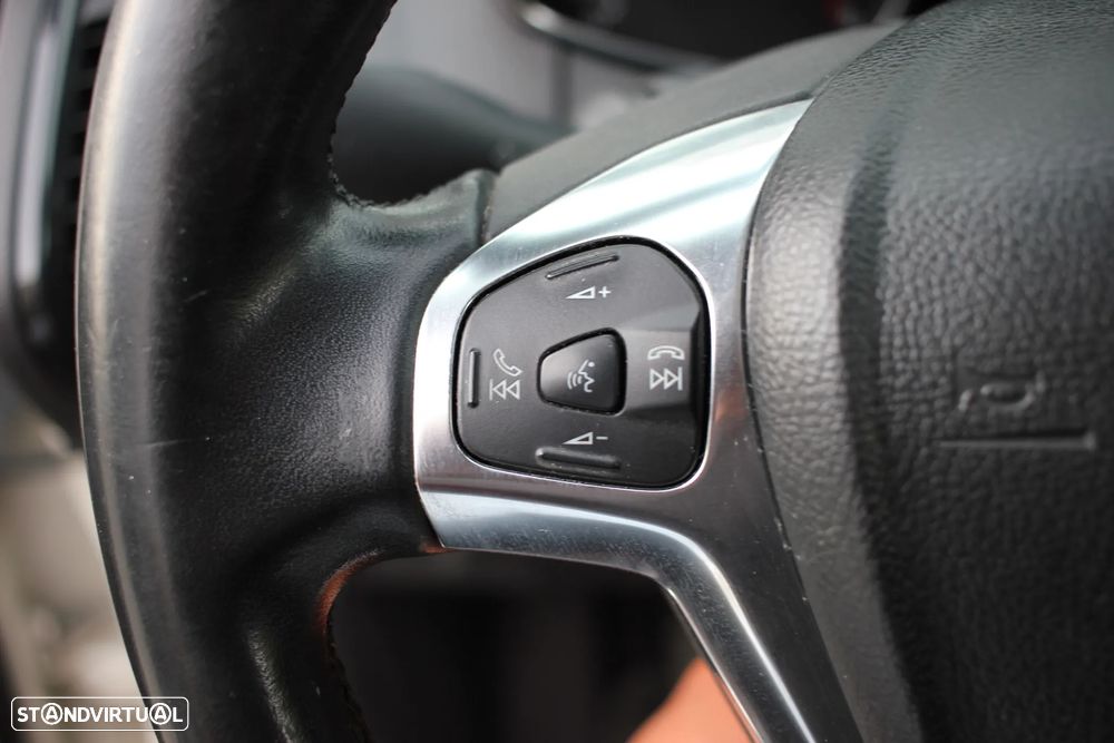 Ford EcoSport 1.0 EcoBoost Titanium - 20