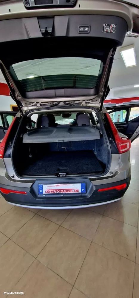 Volvo XC 40 1.5 T2 Momentum Plus Geartronic - 53
