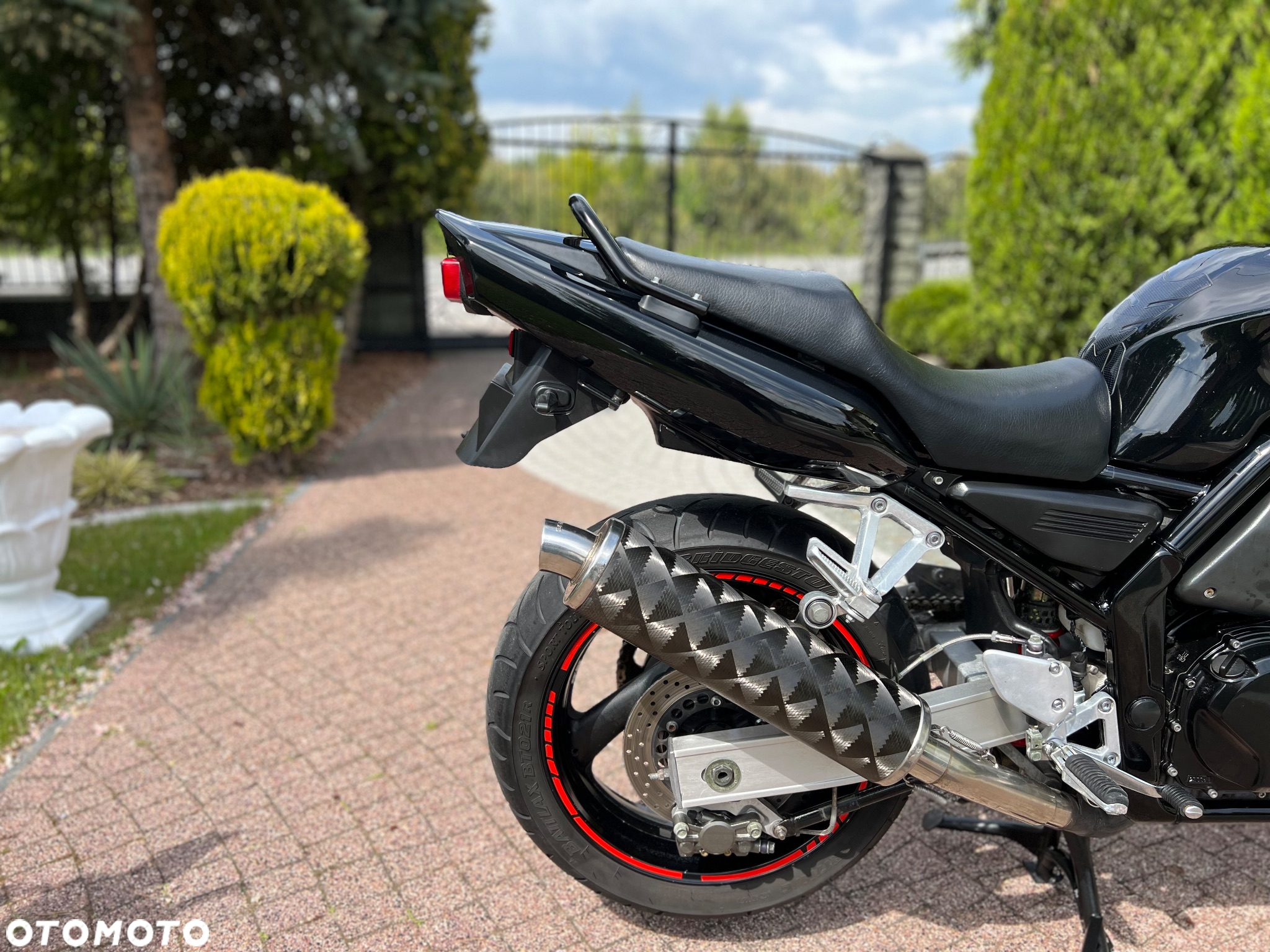 Yamaha FZS - 9
